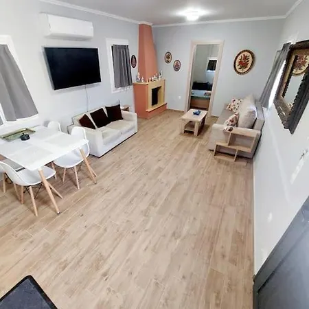 Апартаменты Monastery Apartment-kassiopitra *
