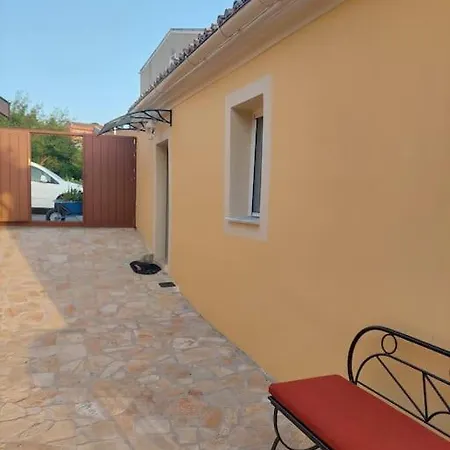 Monastery Apartment-kassiopitra Апартаменты *